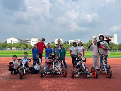 園區企業打造“玩具夢工廠” 寵物服務讓童年夢想照進工業現實